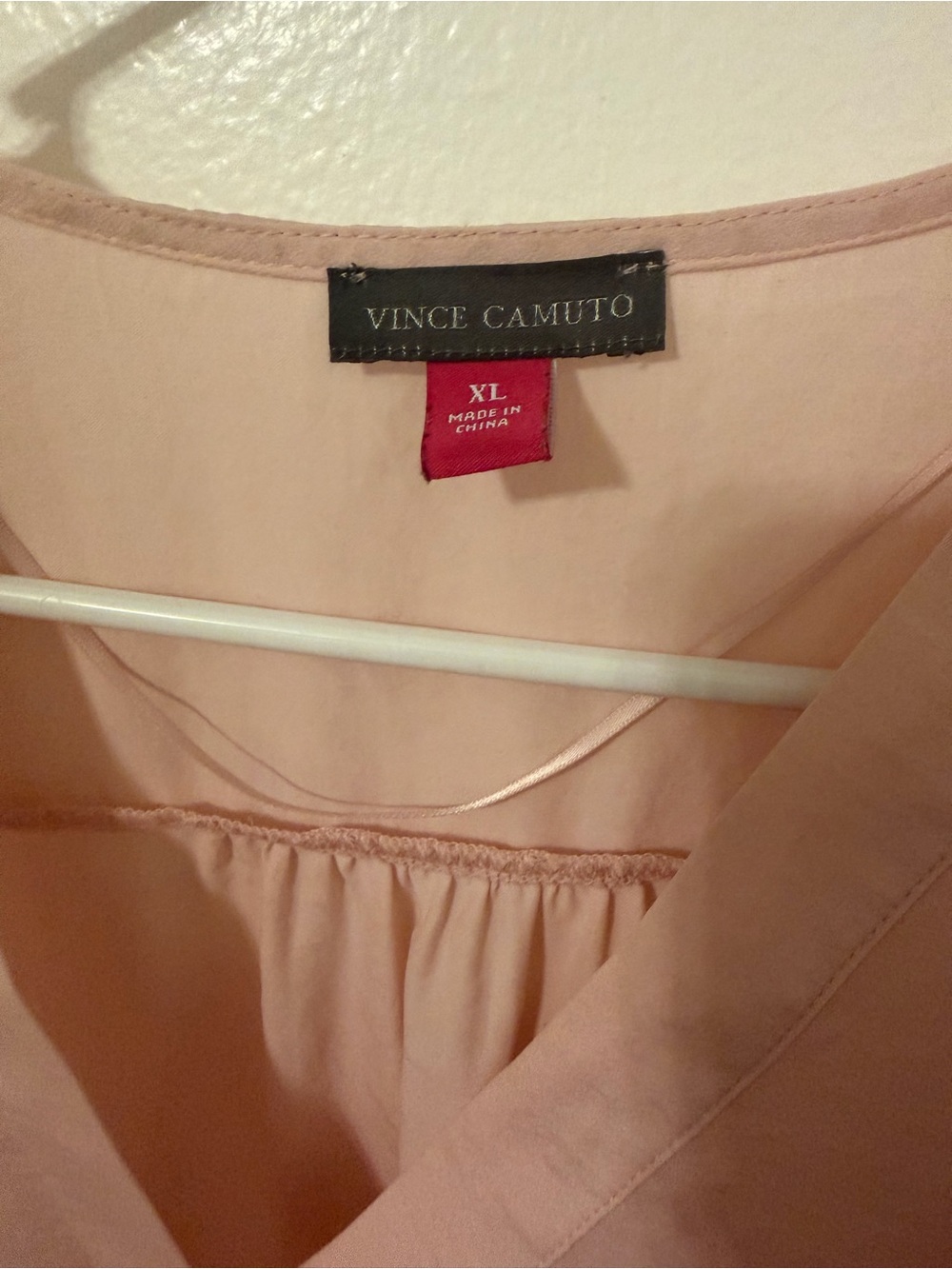 Vince Camuto Soft Pink Flutter Sleeve V-Neck Blouse - Picture 2 of 3